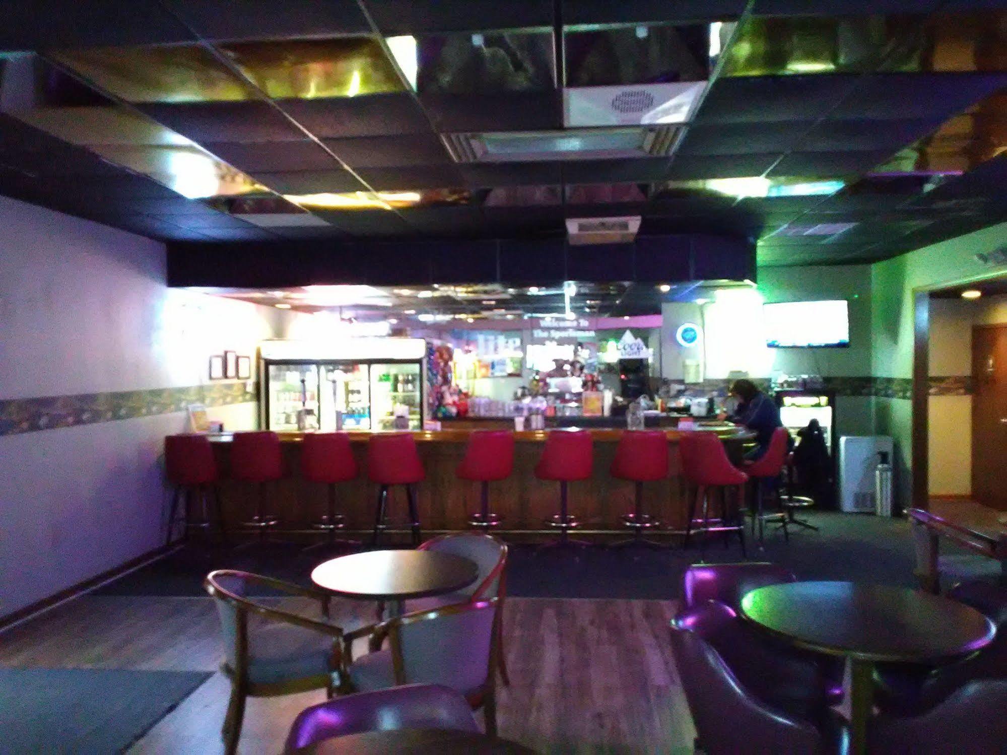 Paris Inn And Suites ภายนอก รูปภาพ