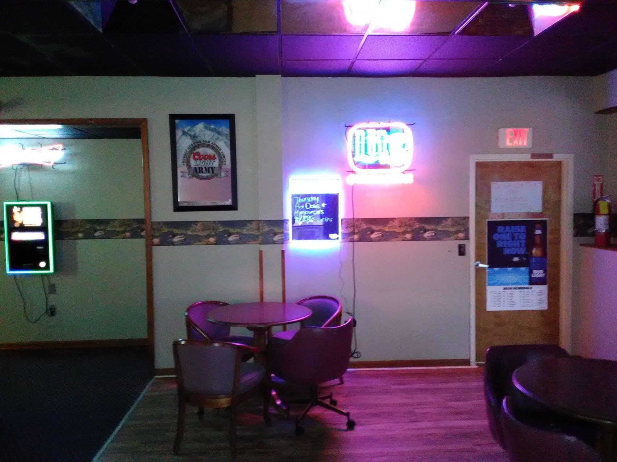 Paris Inn And Suites ภายนอก รูปภาพ