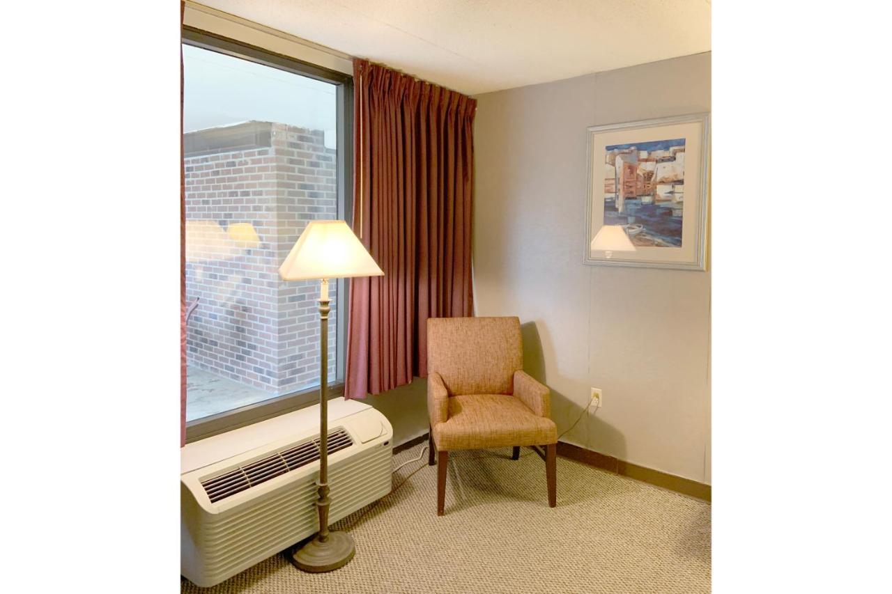 Paris Inn And Suites ภายนอก รูปภาพ